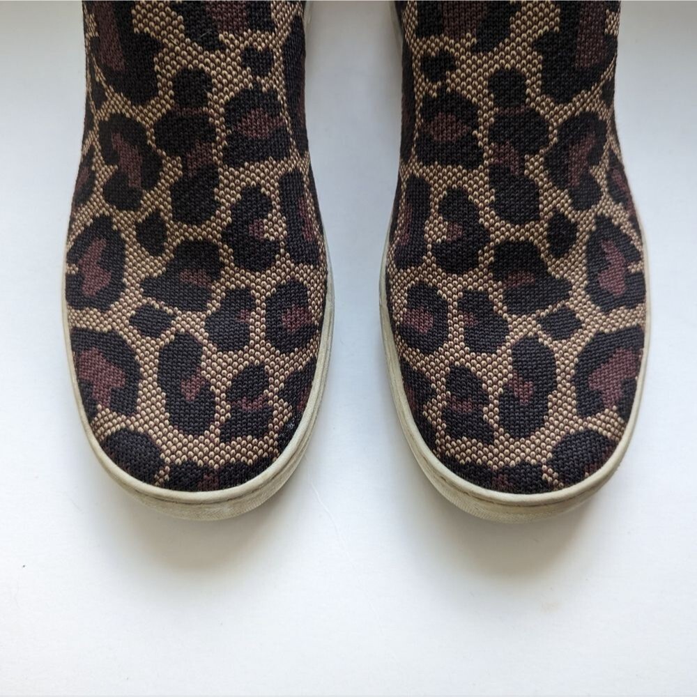 Rothy's Discontinued The Chelsea in Wildcat Leopard Print - Picture 4 of 12